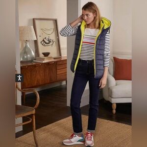 Boden lightweight reversible vest.  New without tags.  Never worn.  Size 6